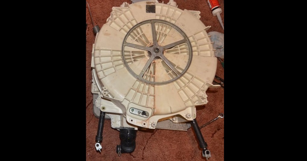 we remove the tank together with the dampers