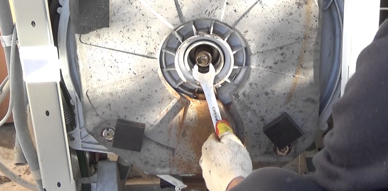 thay thế giá đỡ máy sấy