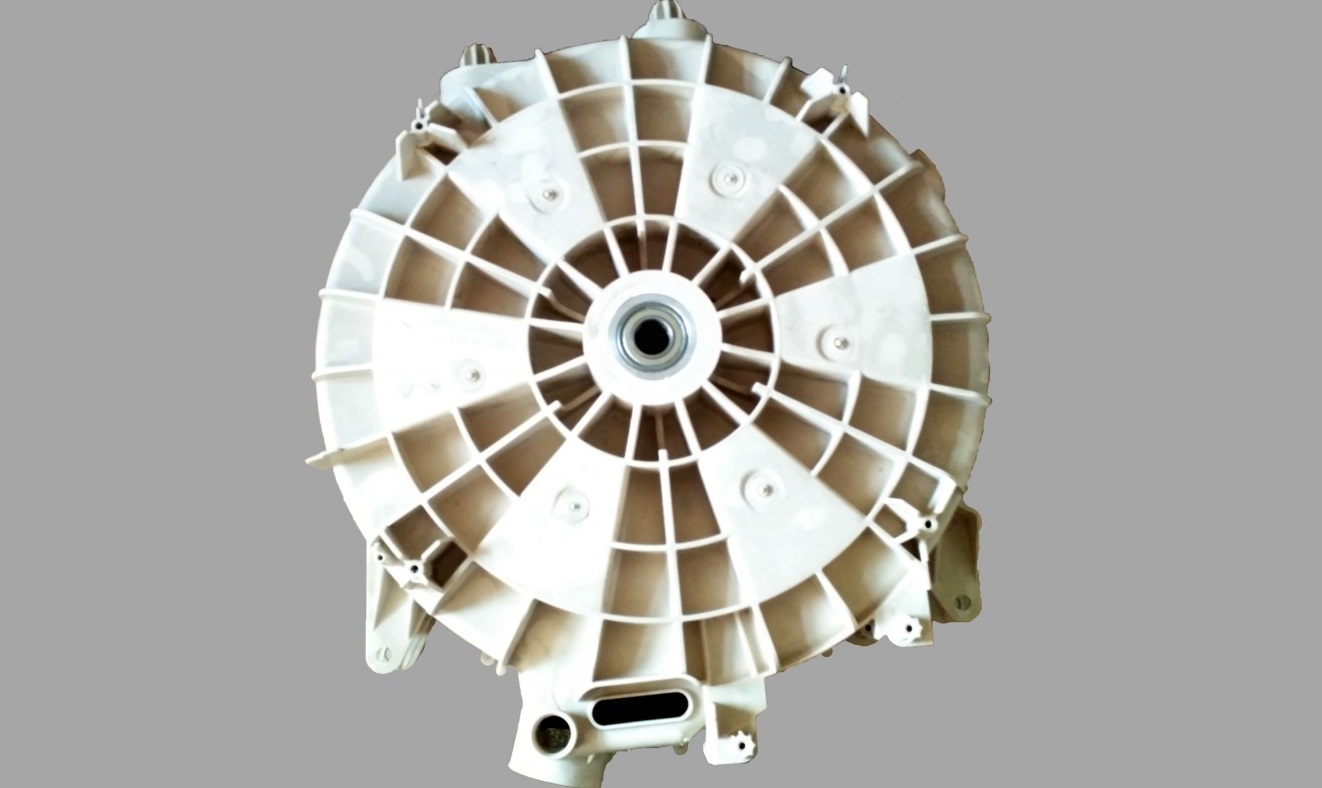 The Atlant washing machine's tank can be disassembled.