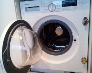 Как да отворите вратата на пералня Weissgauff